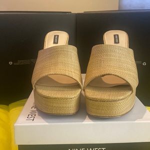 Pre loved worn twice natural color mules